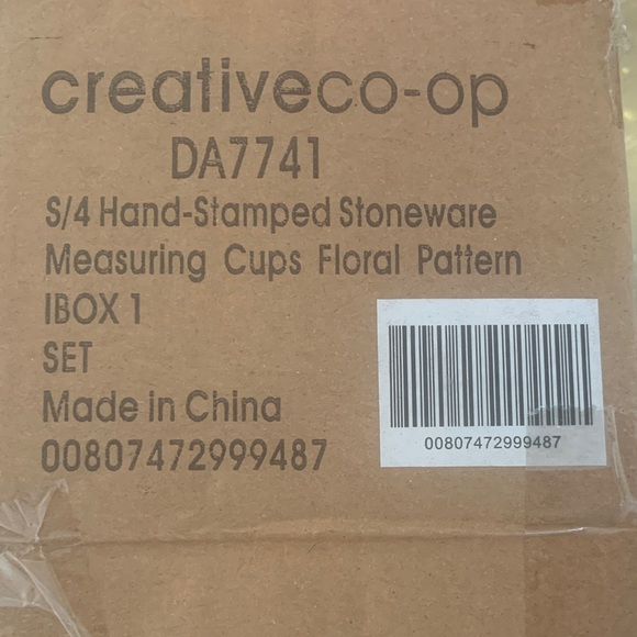 Creative Co-Op Colorful Rim Measuring Cups - Picture 4 of 4